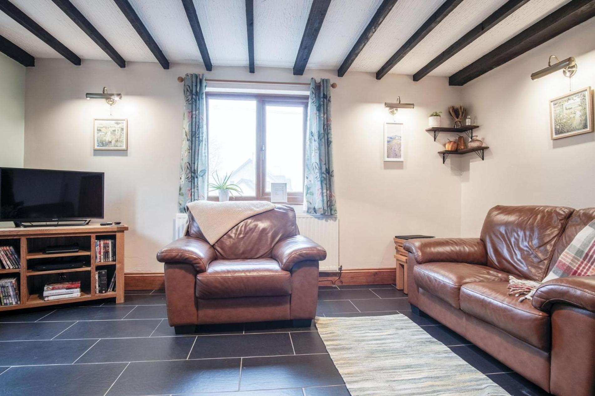 The Brambles - 2 Bedroom Cottage - Llanteg Exterior photo