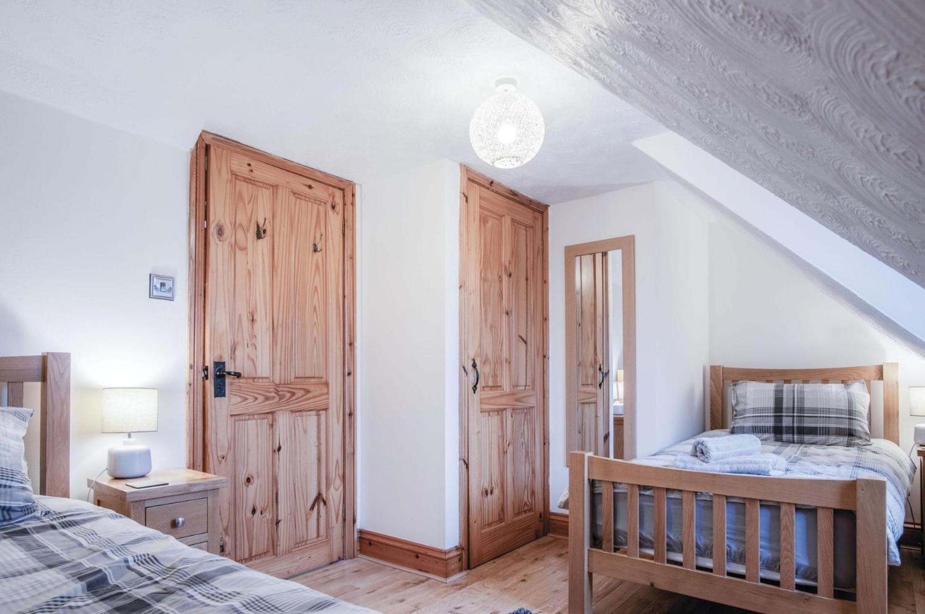 The Brambles - 2 Bedroom Cottage - Llanteg Exterior photo