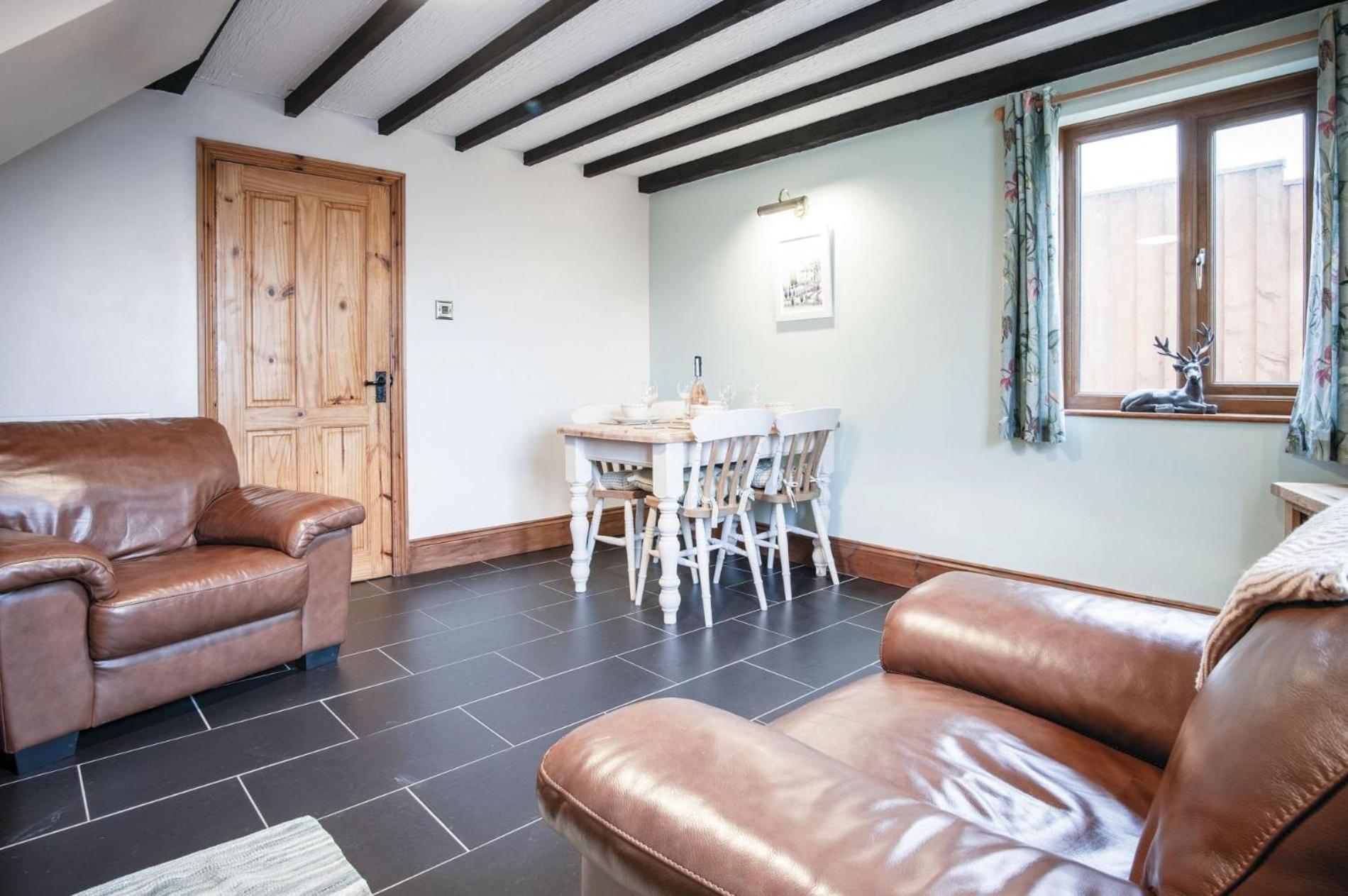 The Brambles - 2 Bedroom Cottage - Llanteg Exterior photo