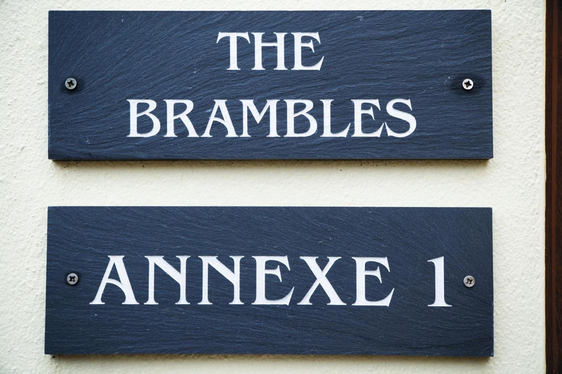 The Brambles - 2 Bedroom Cottage - Llanteg Exterior photo
